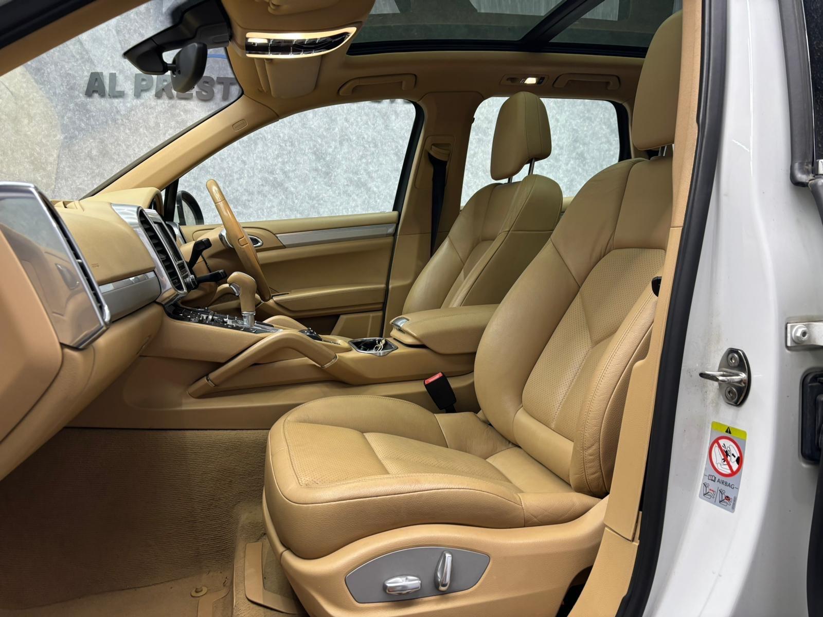 Porsche Cayenne view 18