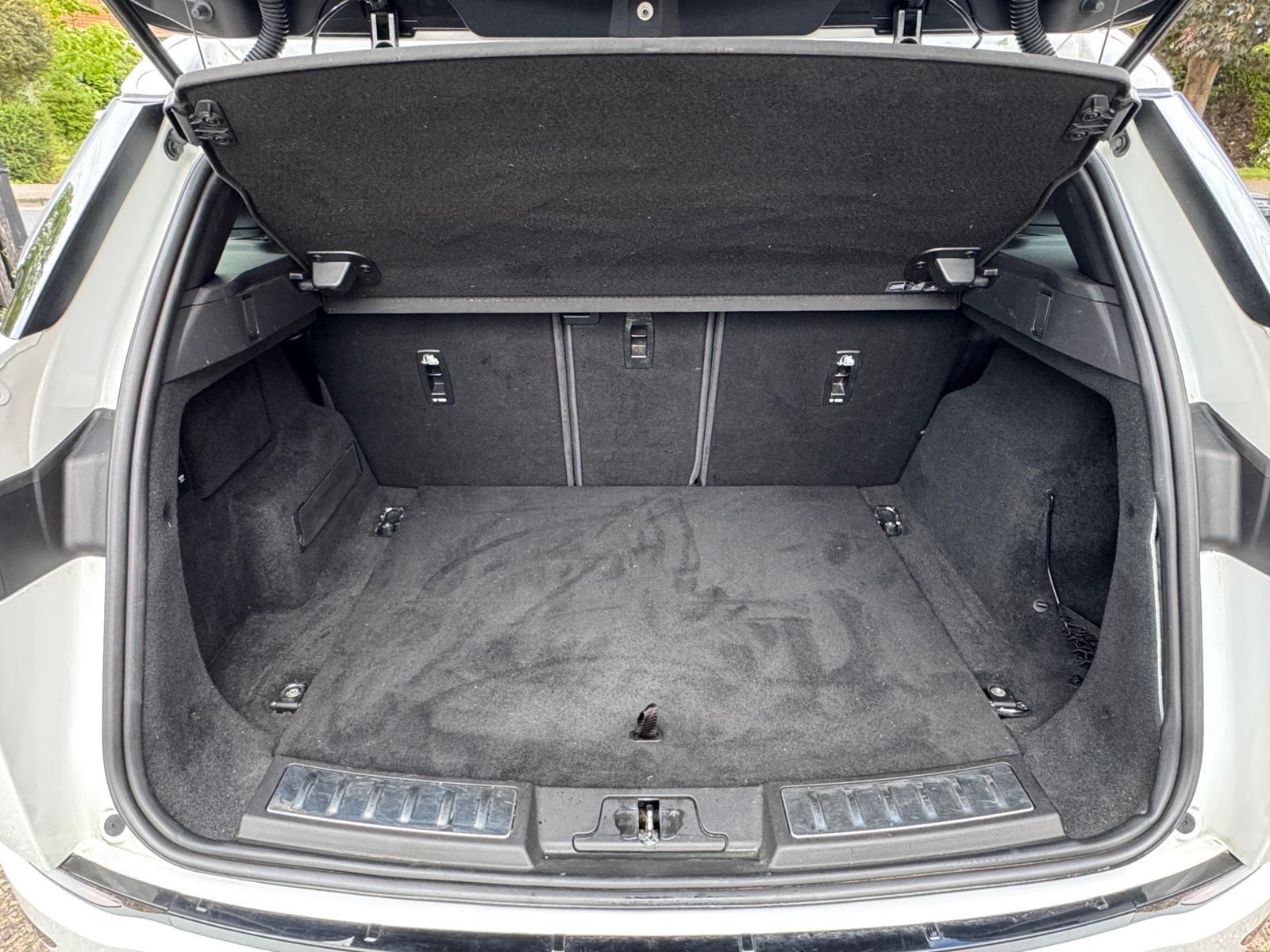 Land Rover Range Rover Evoque view 29