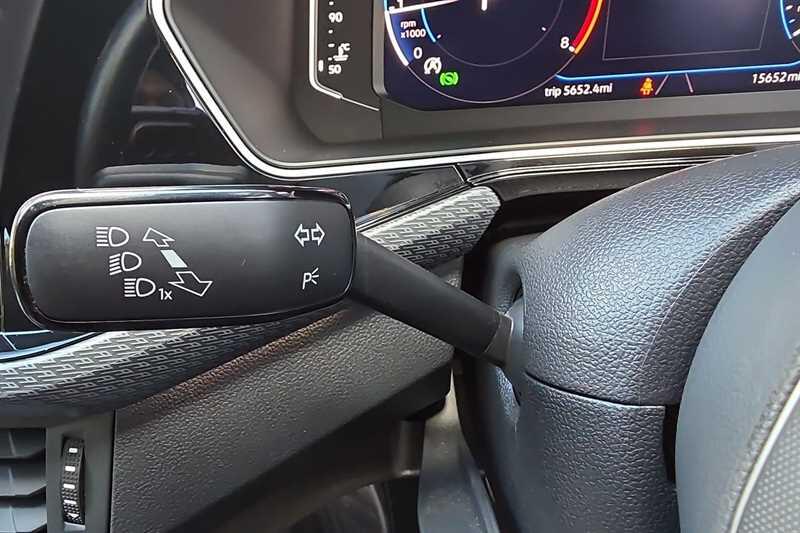 Volkswagen T-Cross view 32