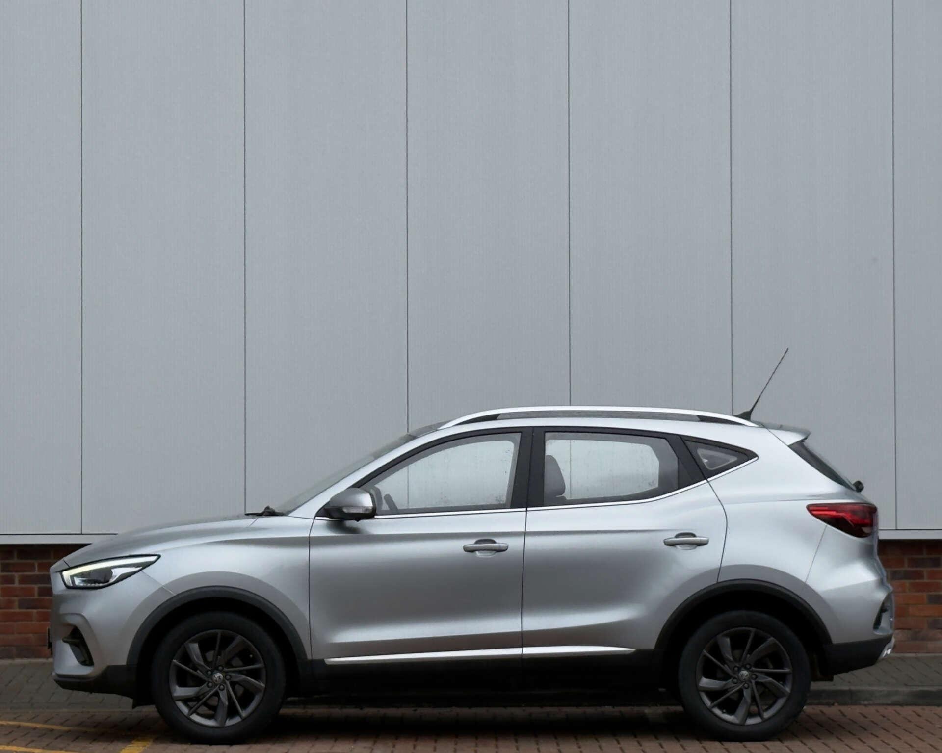 MG ZS view 9