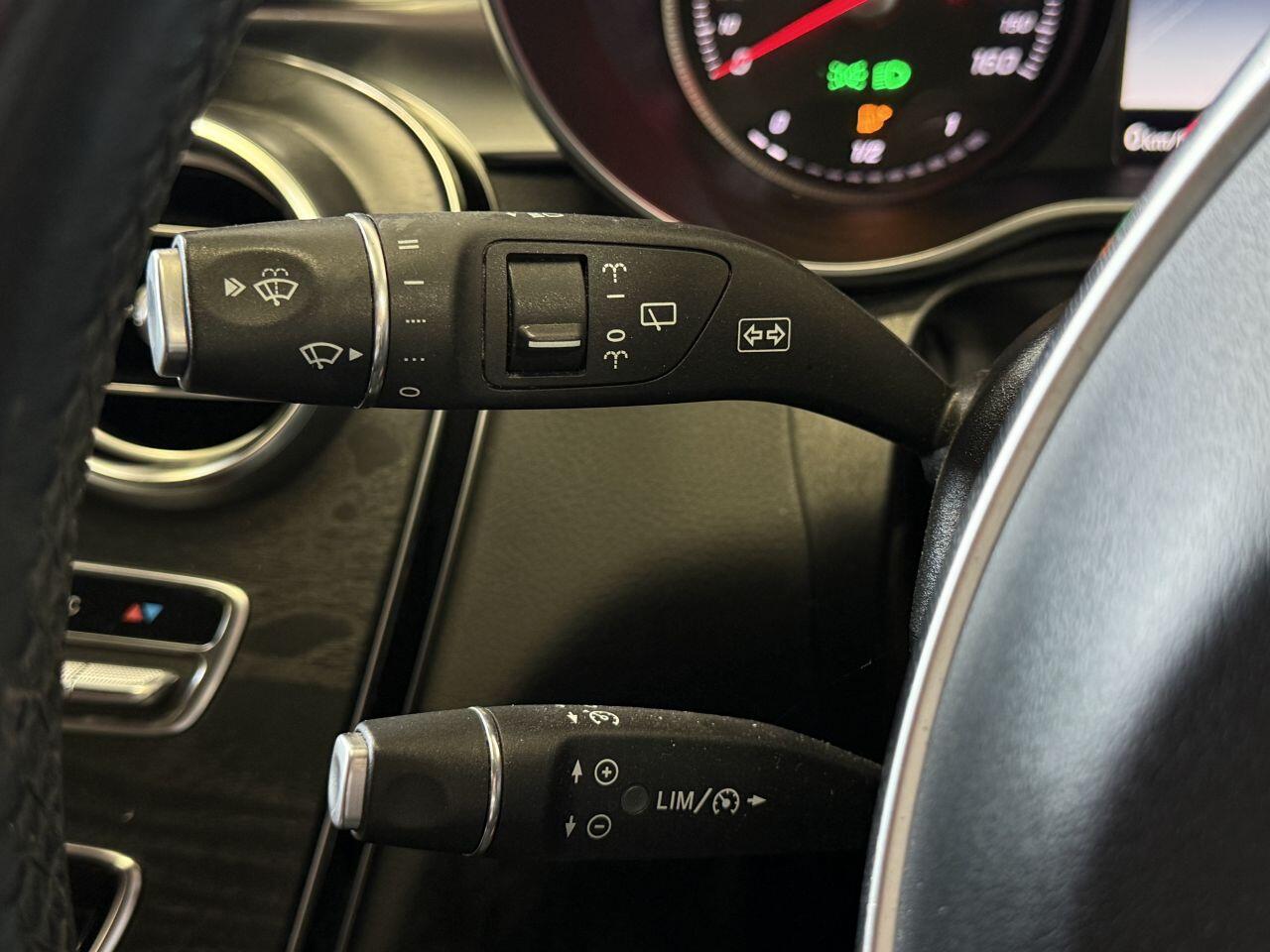 Mercedes-Benz C Class view 39