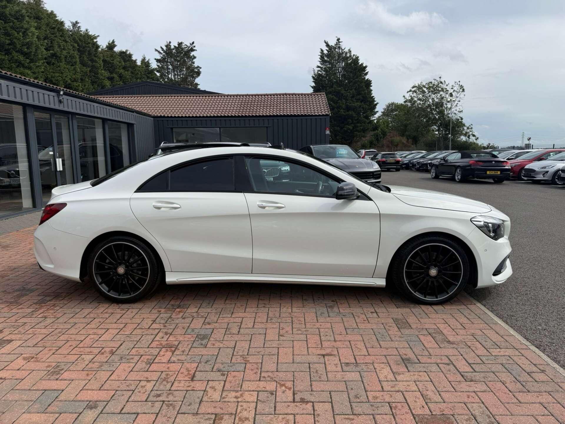 Mercedes-Benz Cla view 11