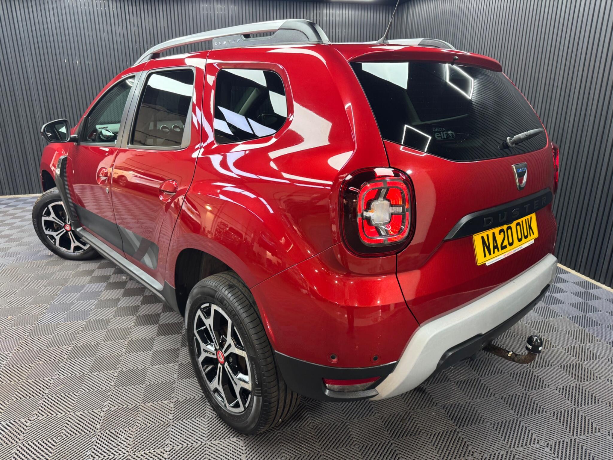 Dacia Duster view 3