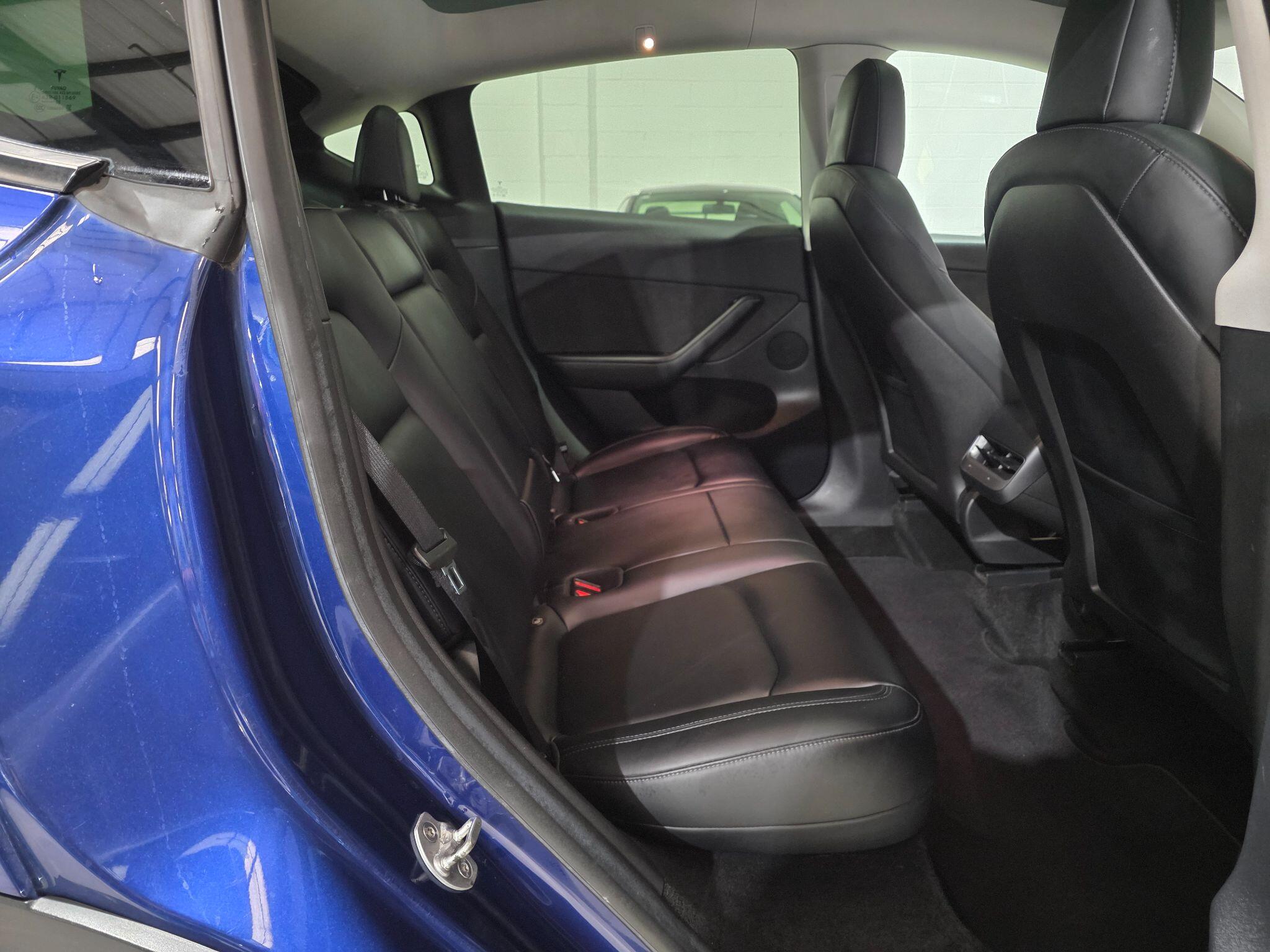 Tesla Model Y view 25
