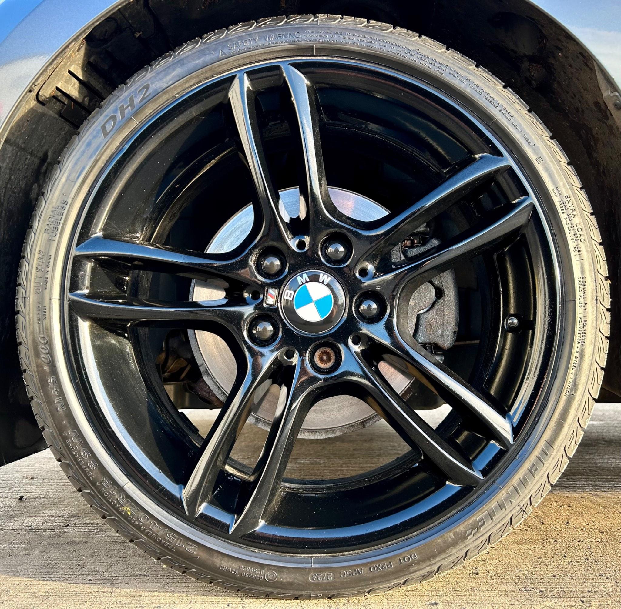 BMW 1 Series view 16