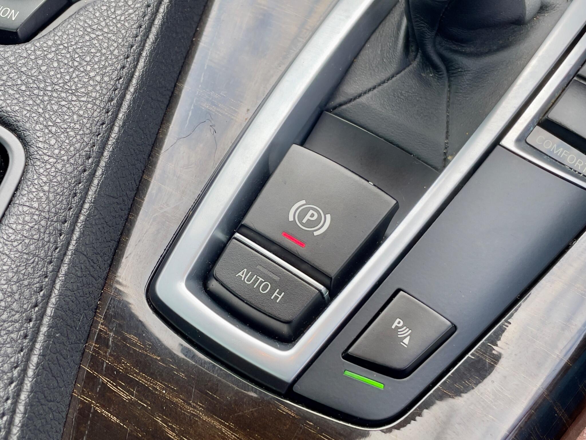 BMW 6 Series view 51