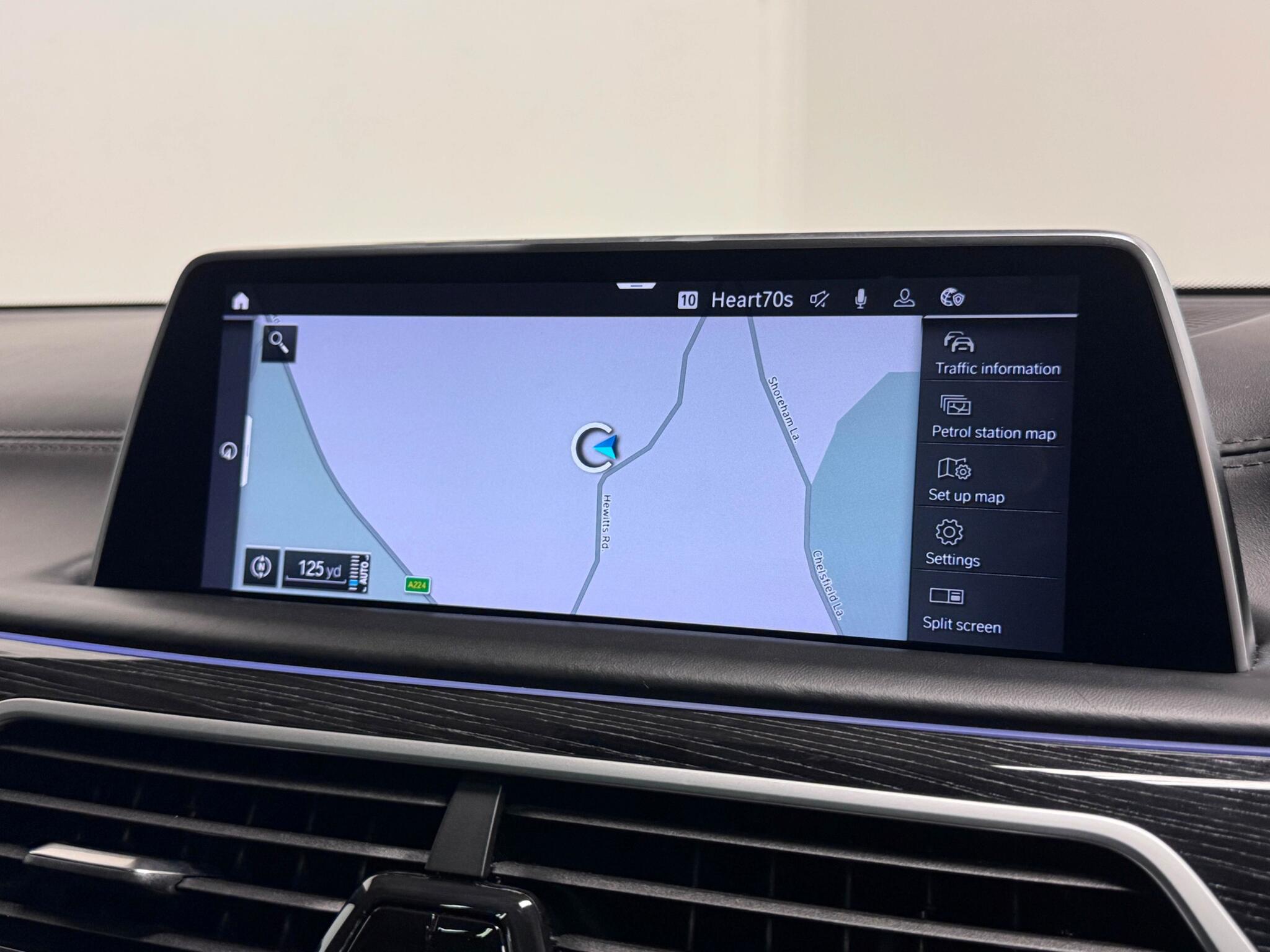 BMW 7 Series view 12