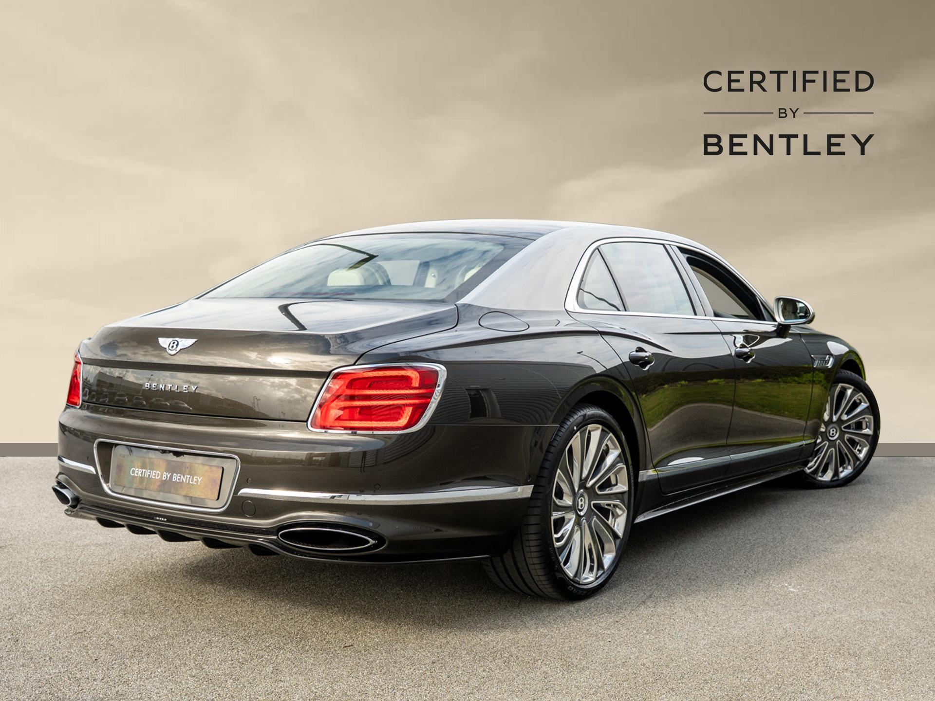 Bentley Flying Spur view 14