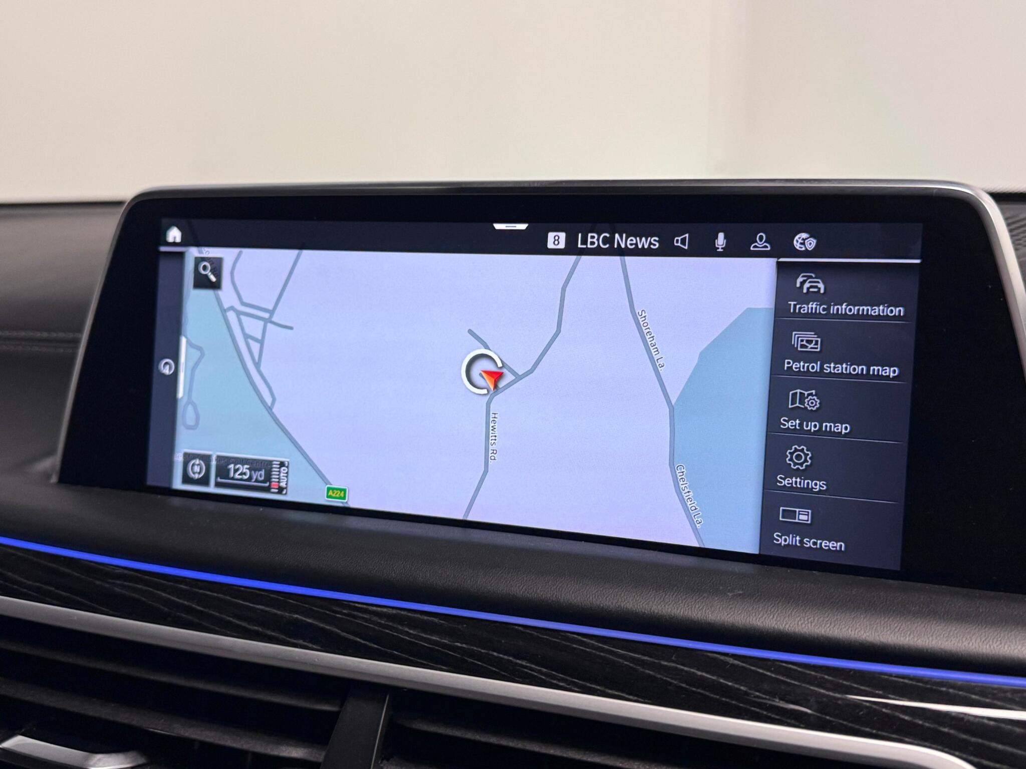 BMW 7 Series view 7