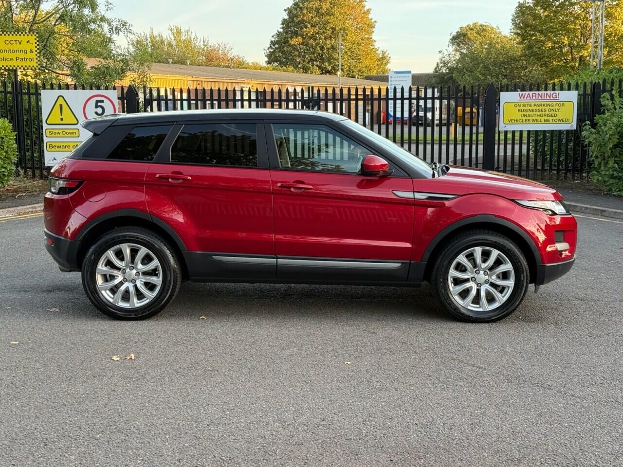 Land Rover Range Rover Evoque view 8