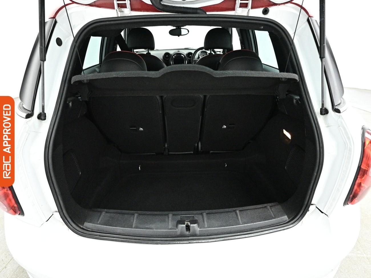 Mini Countryman view 23