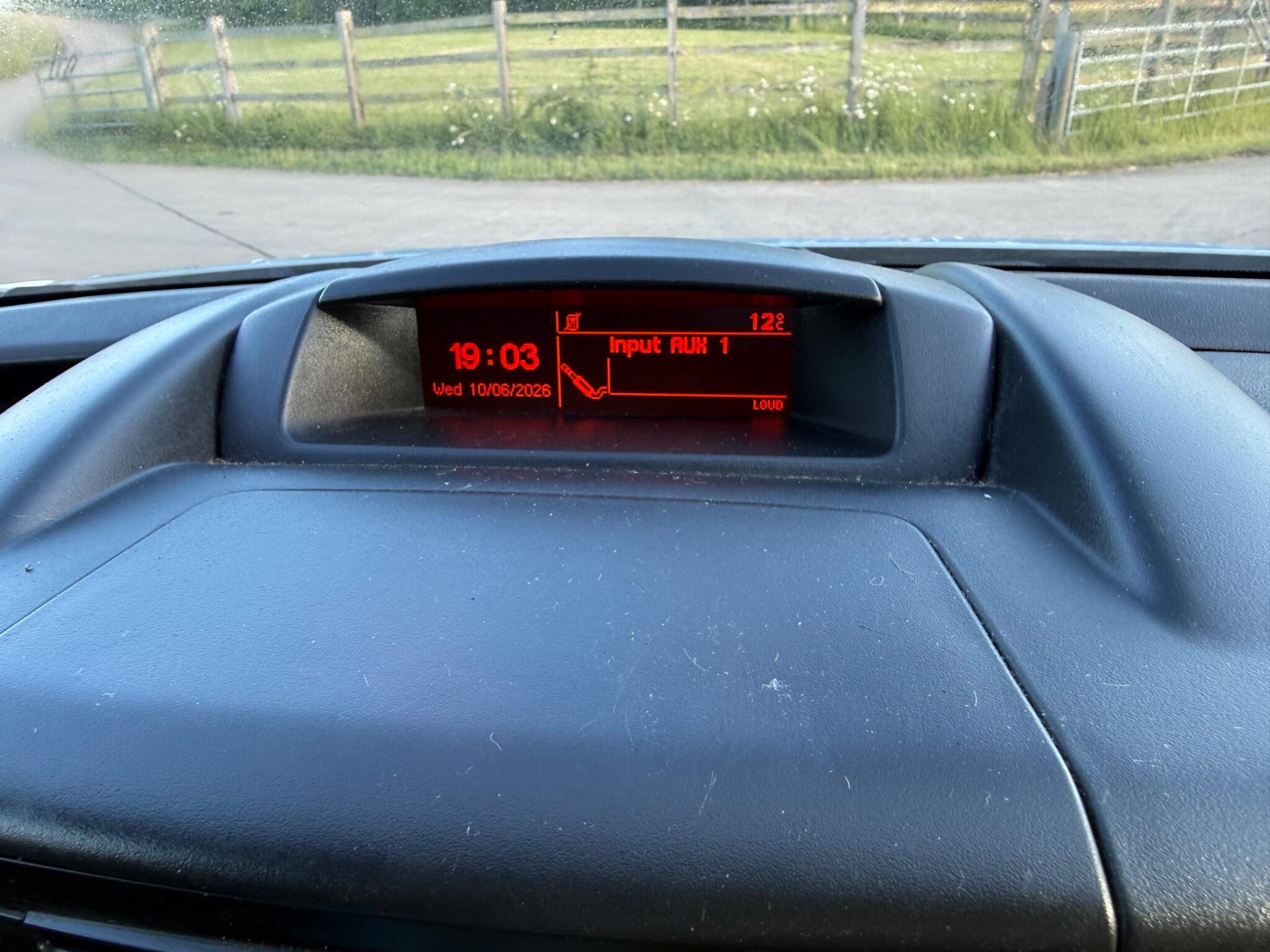 Citroen Berlingo 1.6 HDi 850 Enterprise L1 5dr — photo 45 of 92