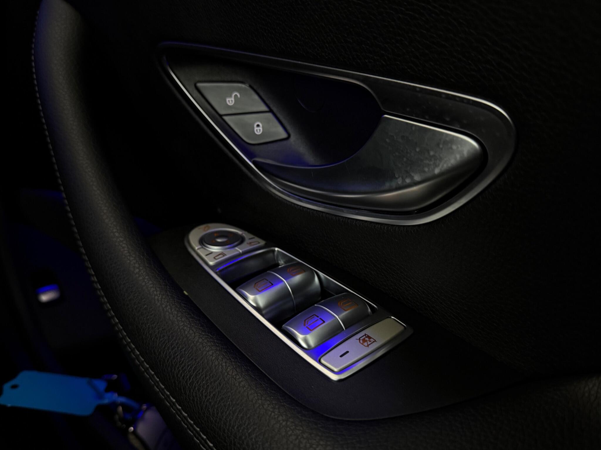 Mercedes-Benz E-Class view 20
