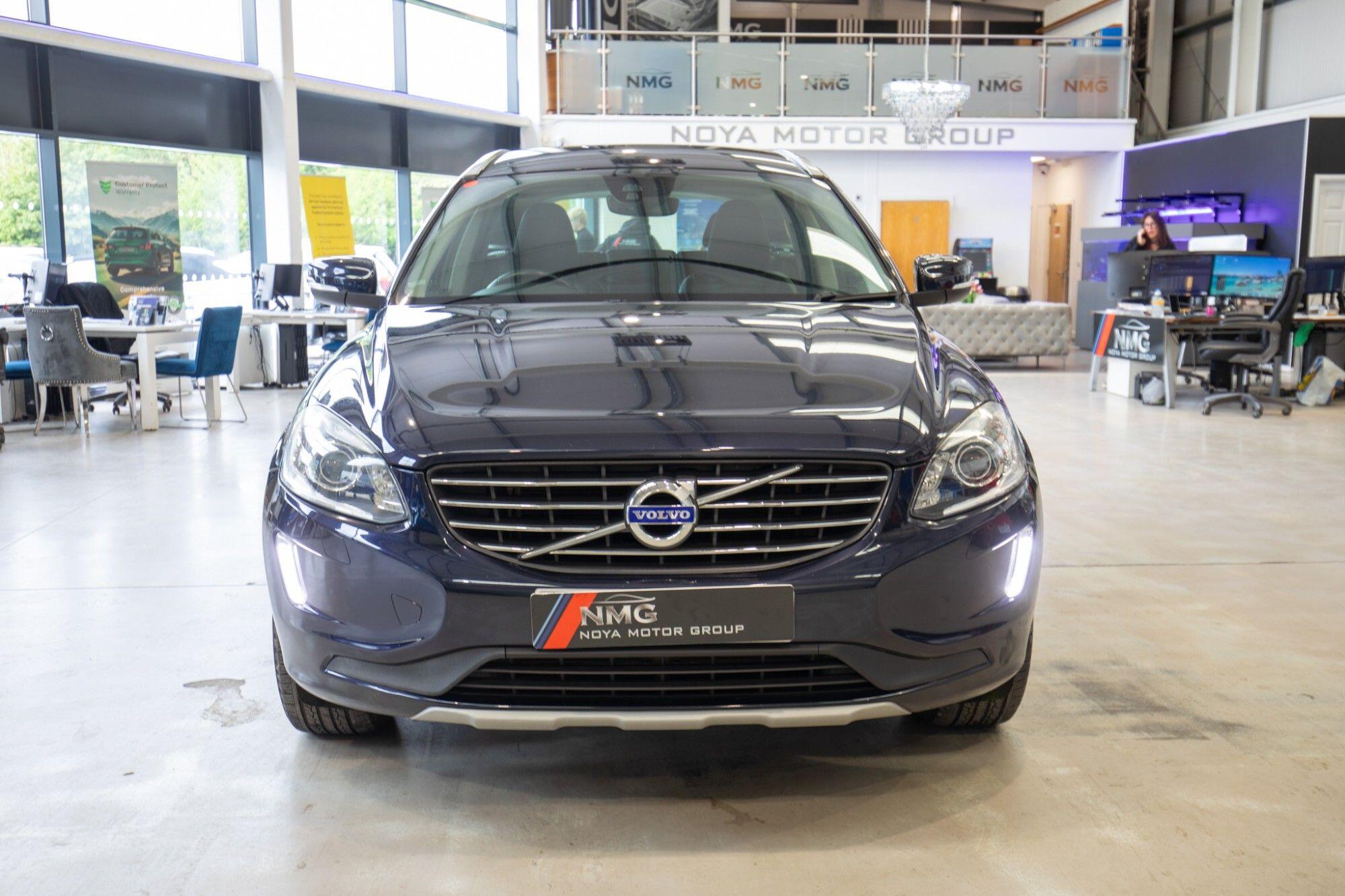 Volvo XC60 view 11