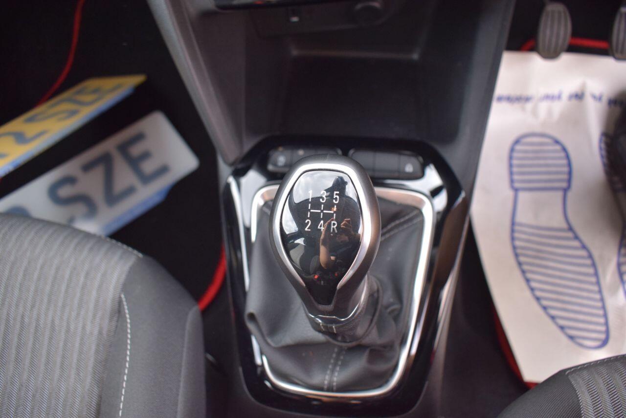 Vauxhall Corsa view 18