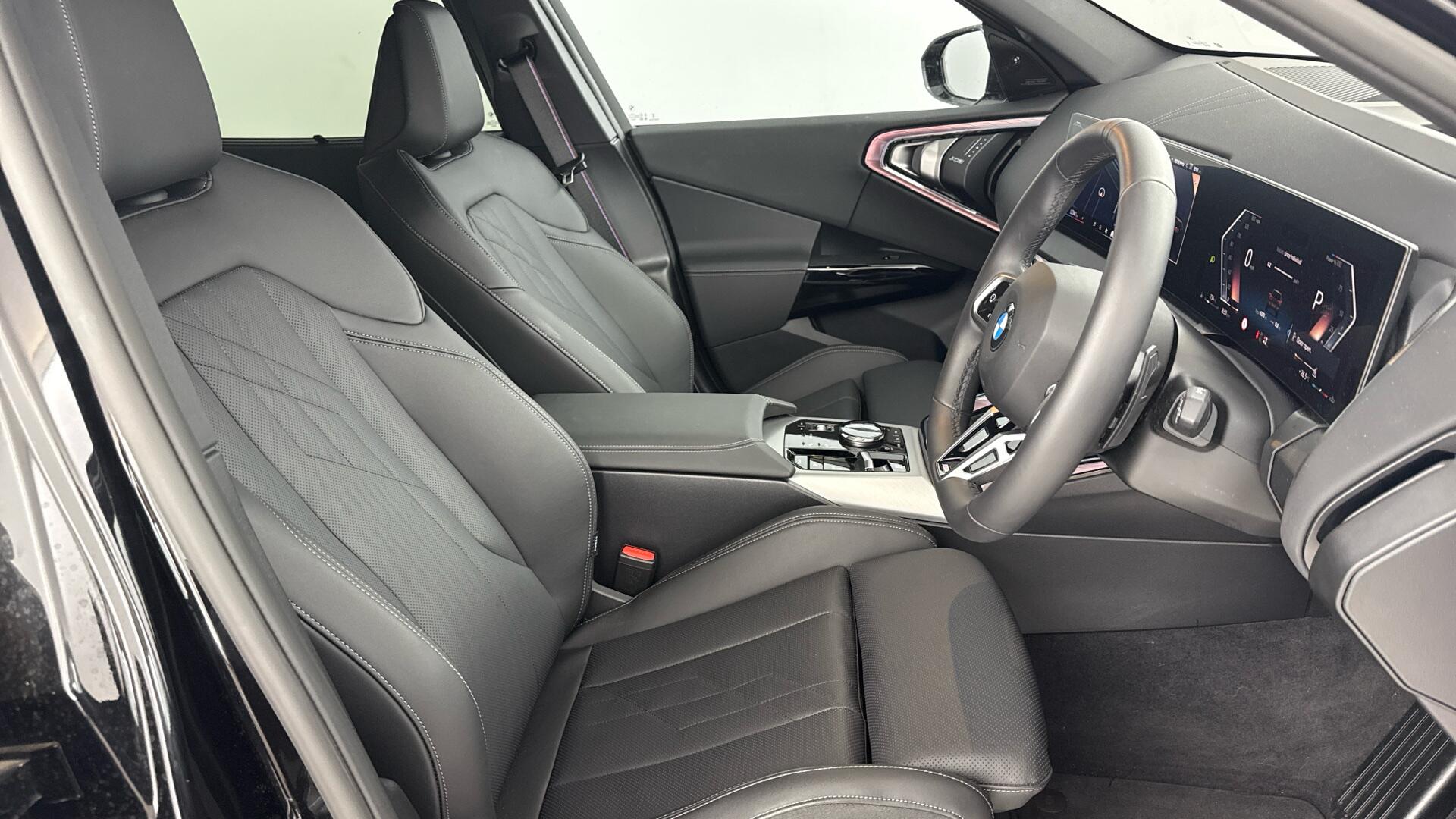 BMW X3 view 11