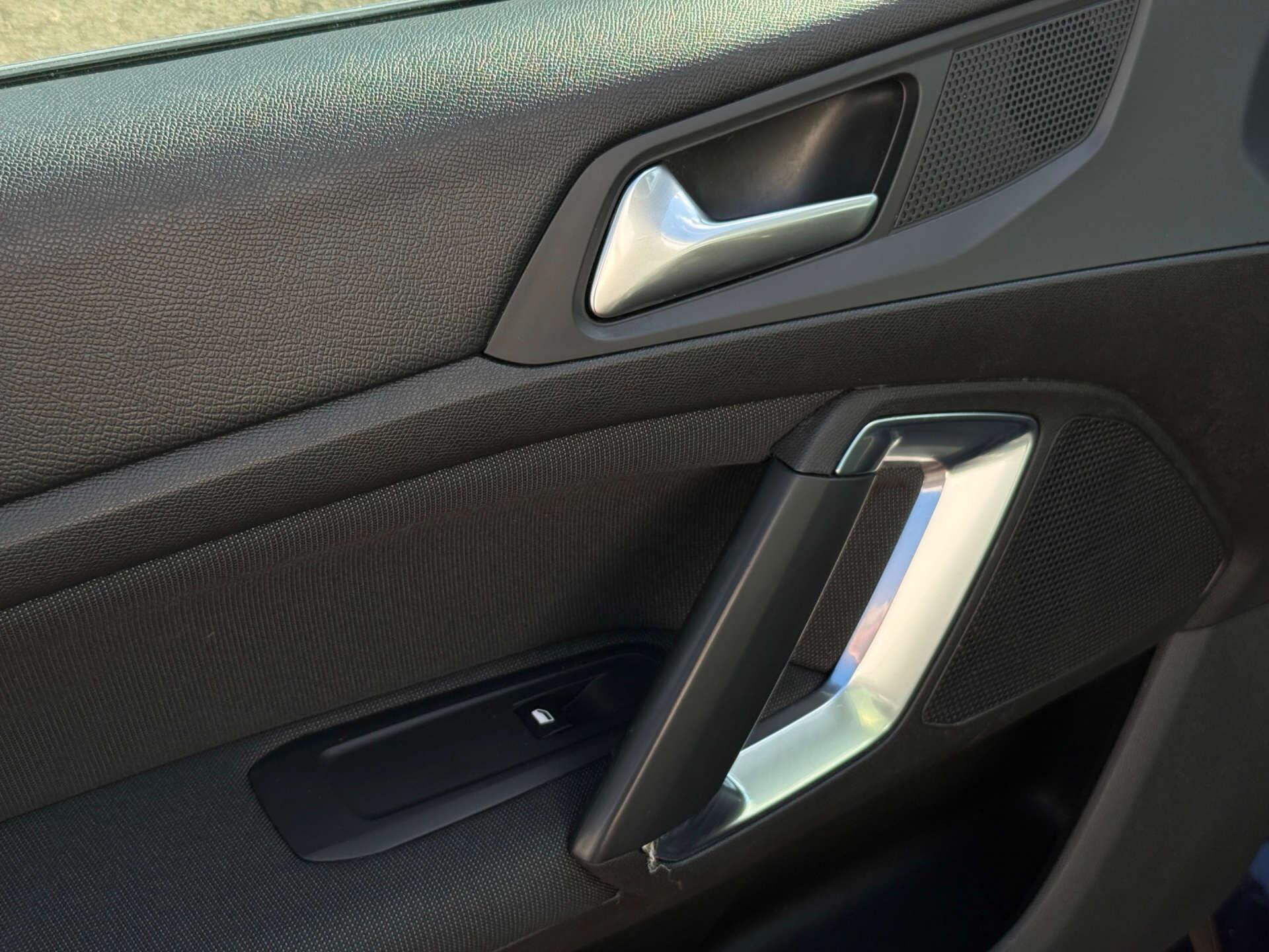 Peugeot 308 view 40