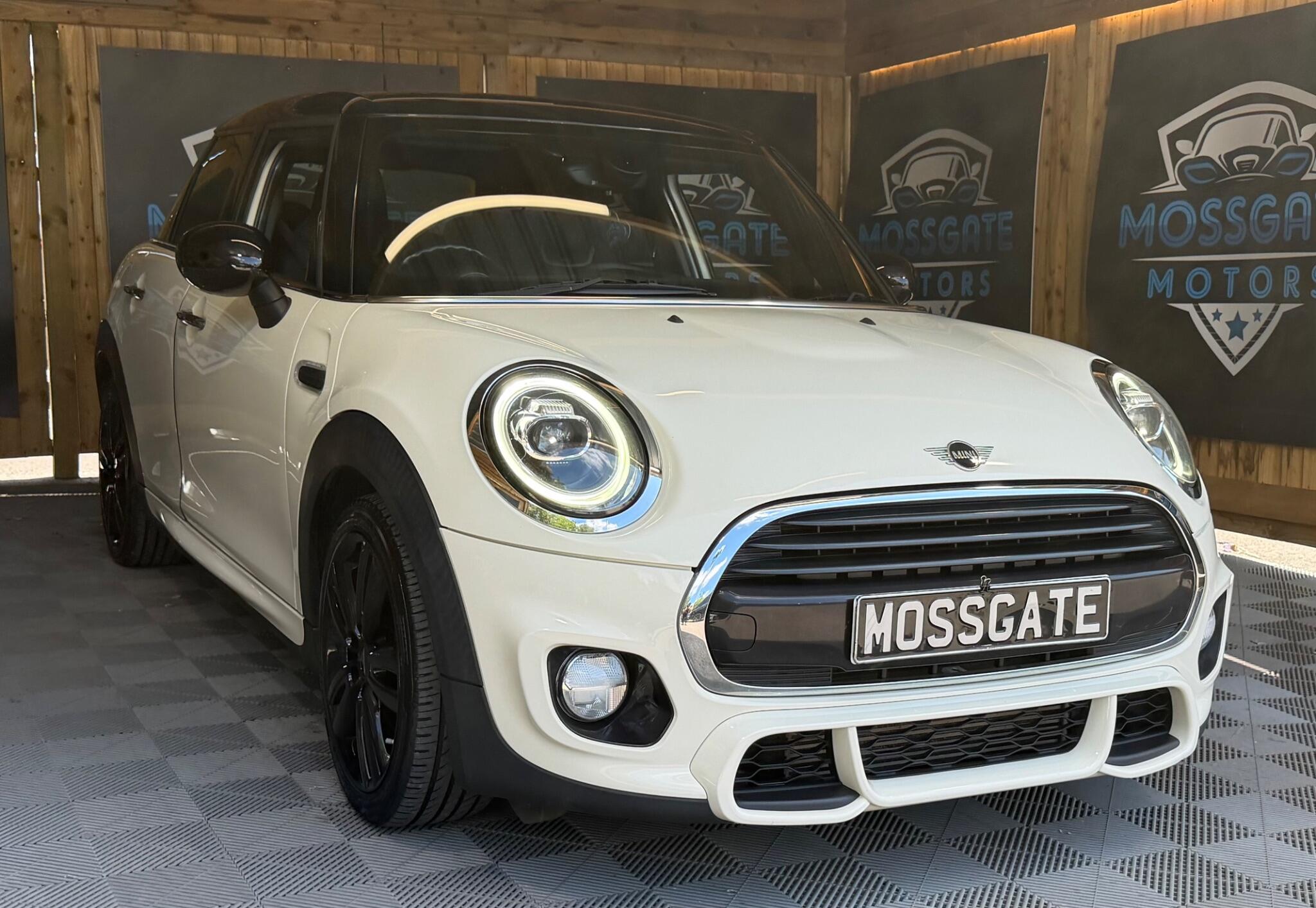 Mini Hatch view 3
