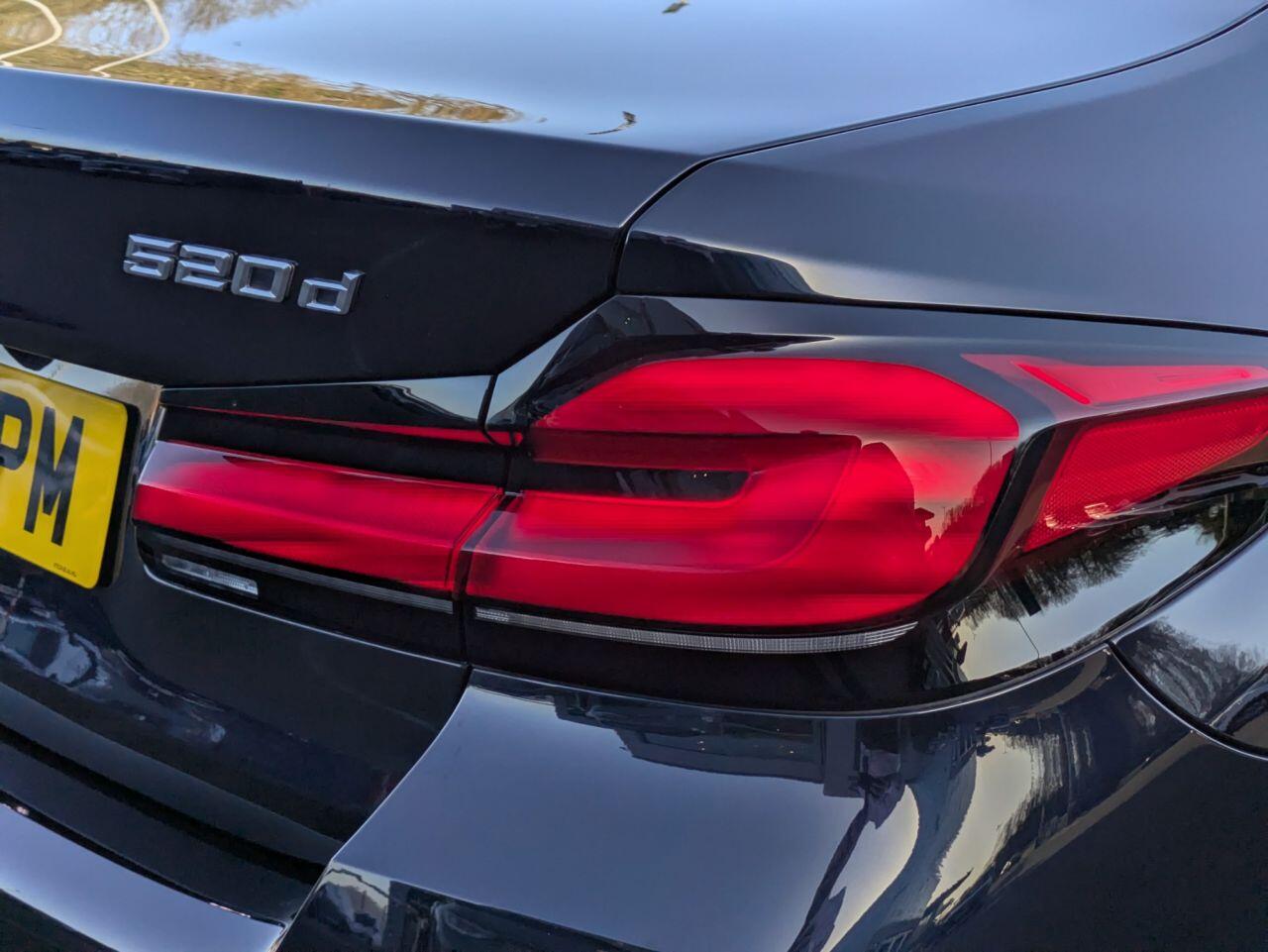 BMW 5 Series view 29