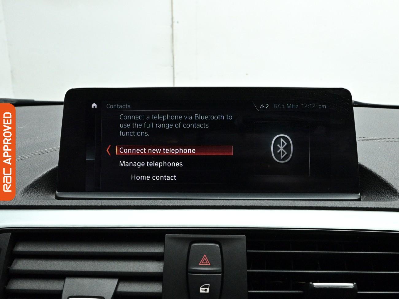 BMW 1 Series view 16