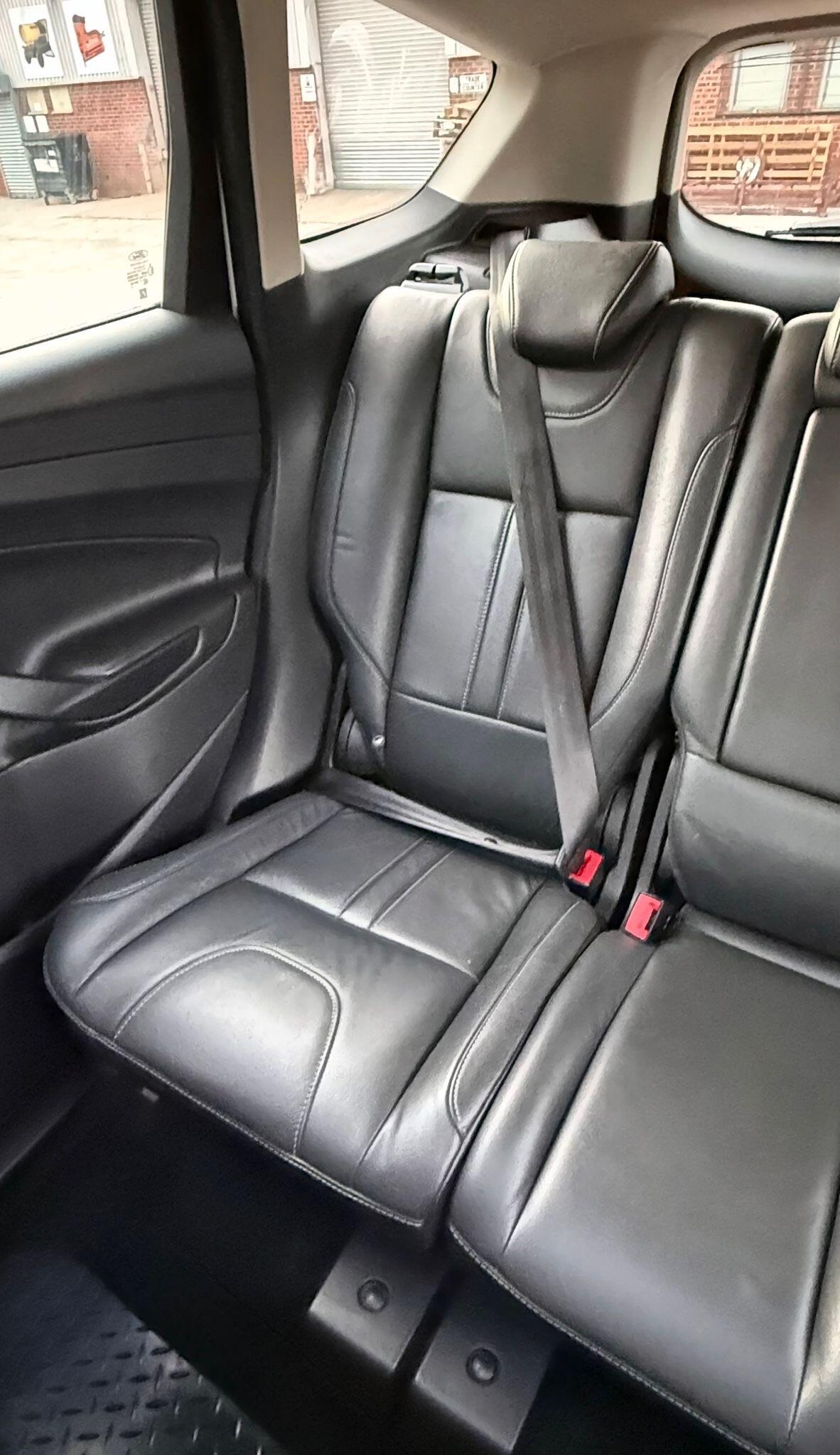 Ford Kuga view 38