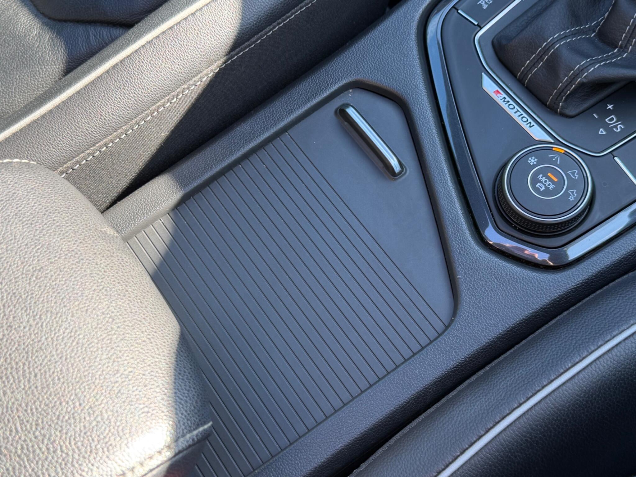 Volkswagen Tiguan view 43