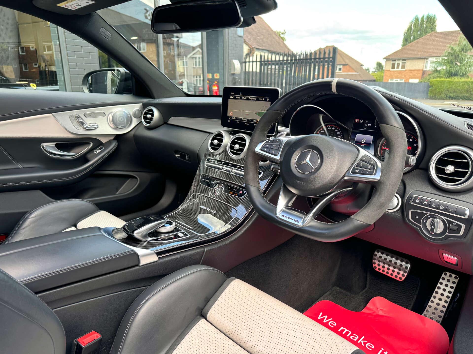 Mercedes-Benz C Class view 4