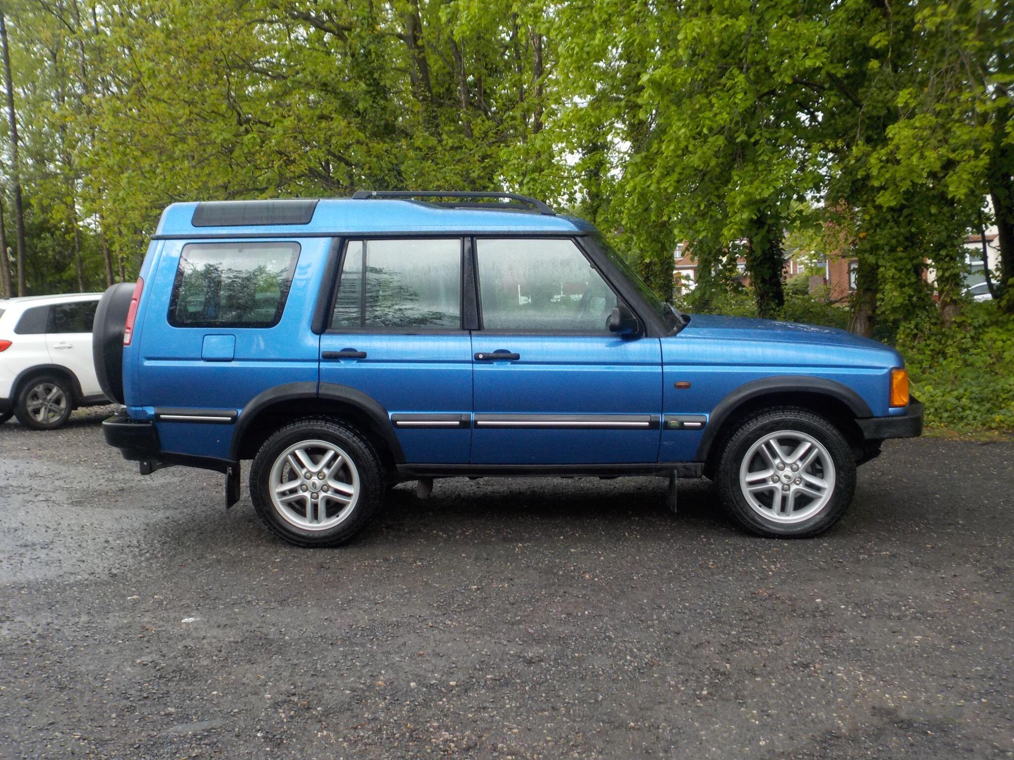 Land Rover Discovery 2.5 TD5 XS Station Wagon 5dr Diesel Manual (5 Seats) (262 g/km, 136 bhp)