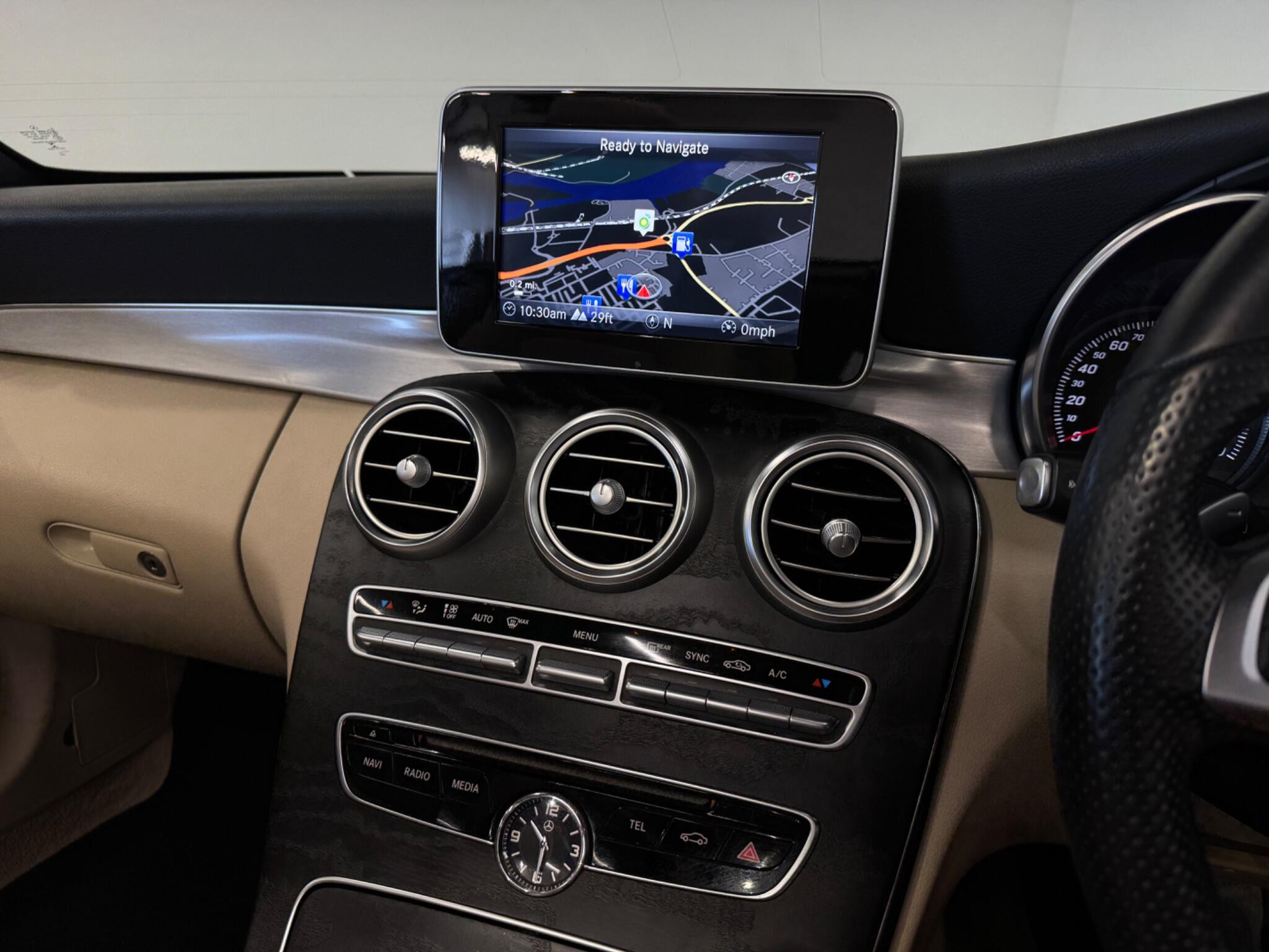 Mercedes-Benz C-Class view 21