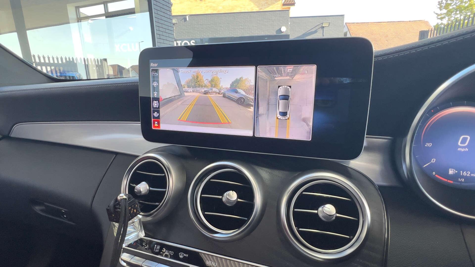 Mercedes-Benz C-Class view 9