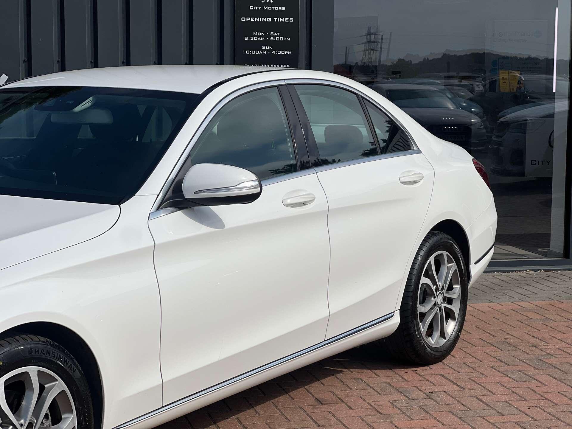 Mercedes-Benz C-Class view 3