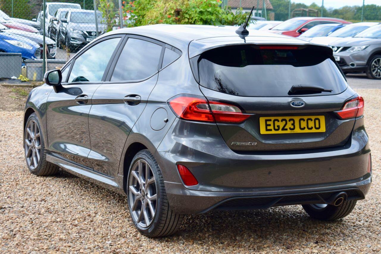 Ford Fiesta view 8