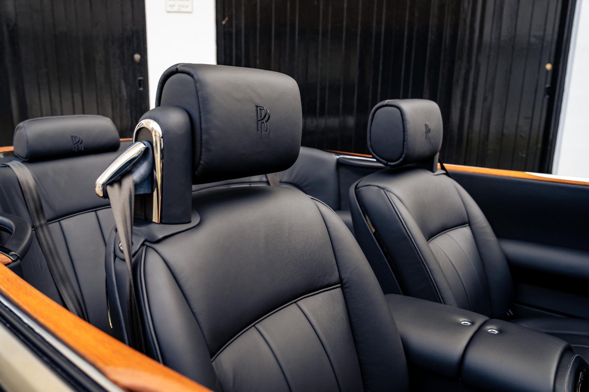 Rolls-Royce Phantom view 29