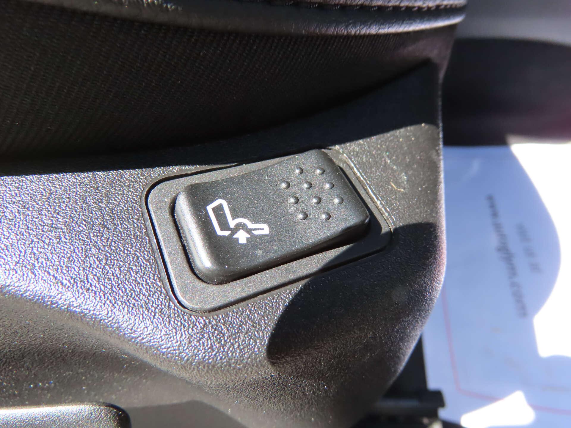 Jeep Compass view 15