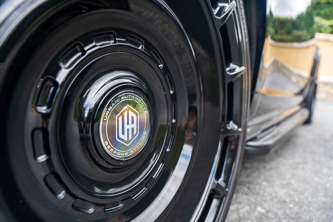 Land Rover Range Rover view 7