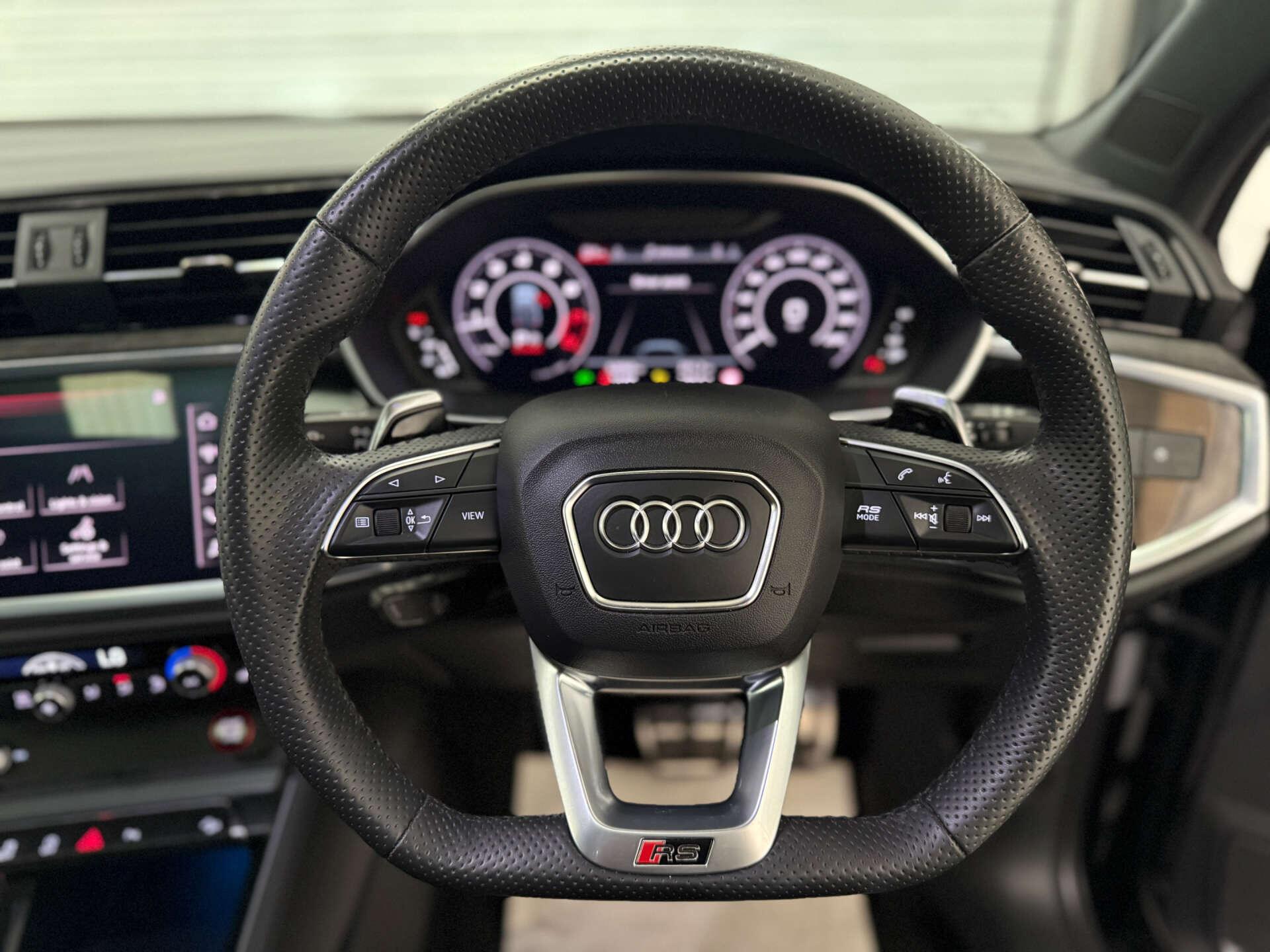 Audi RS Q3 view 14