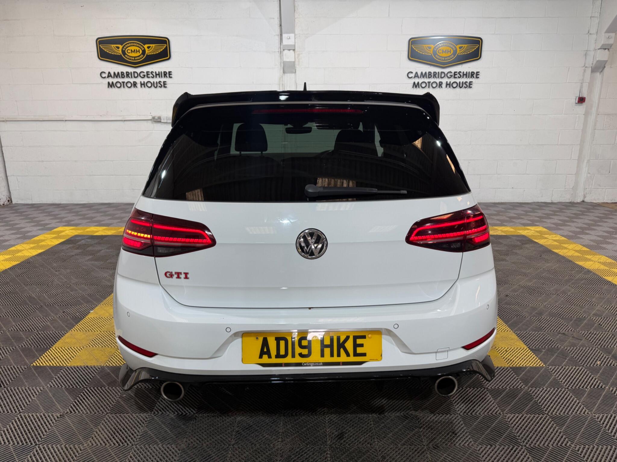 Volkswagen Golf view 9