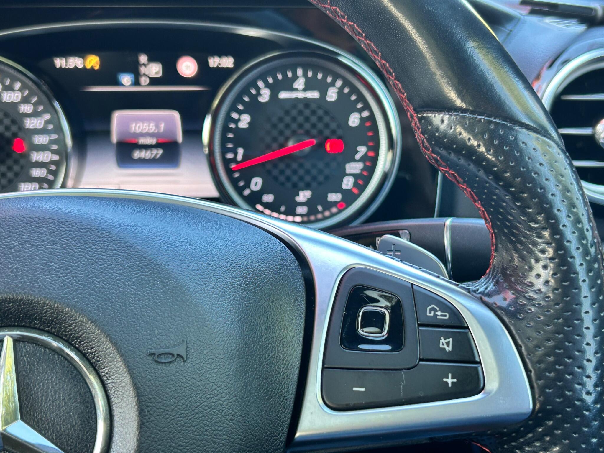 Mercedes-Benz E-Class view 34
