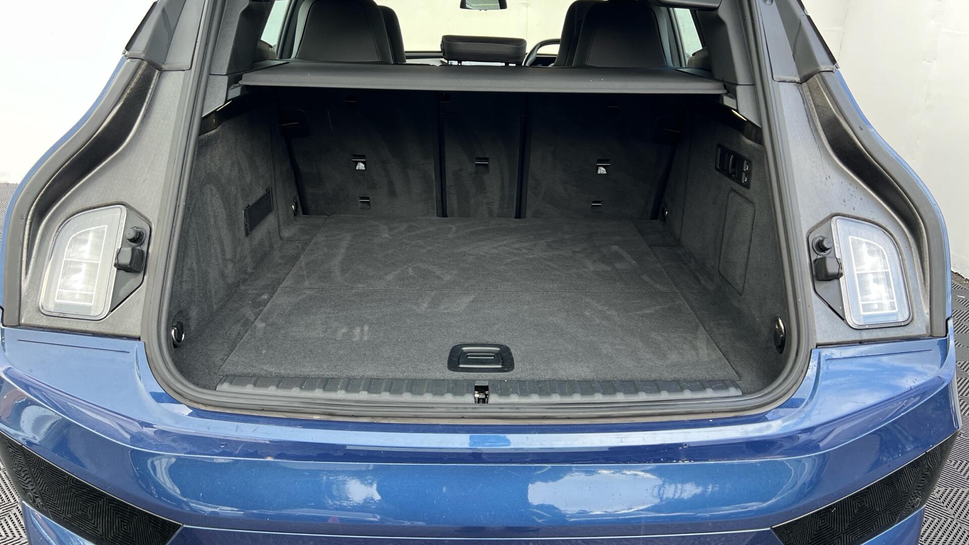 BMW Ix view 13