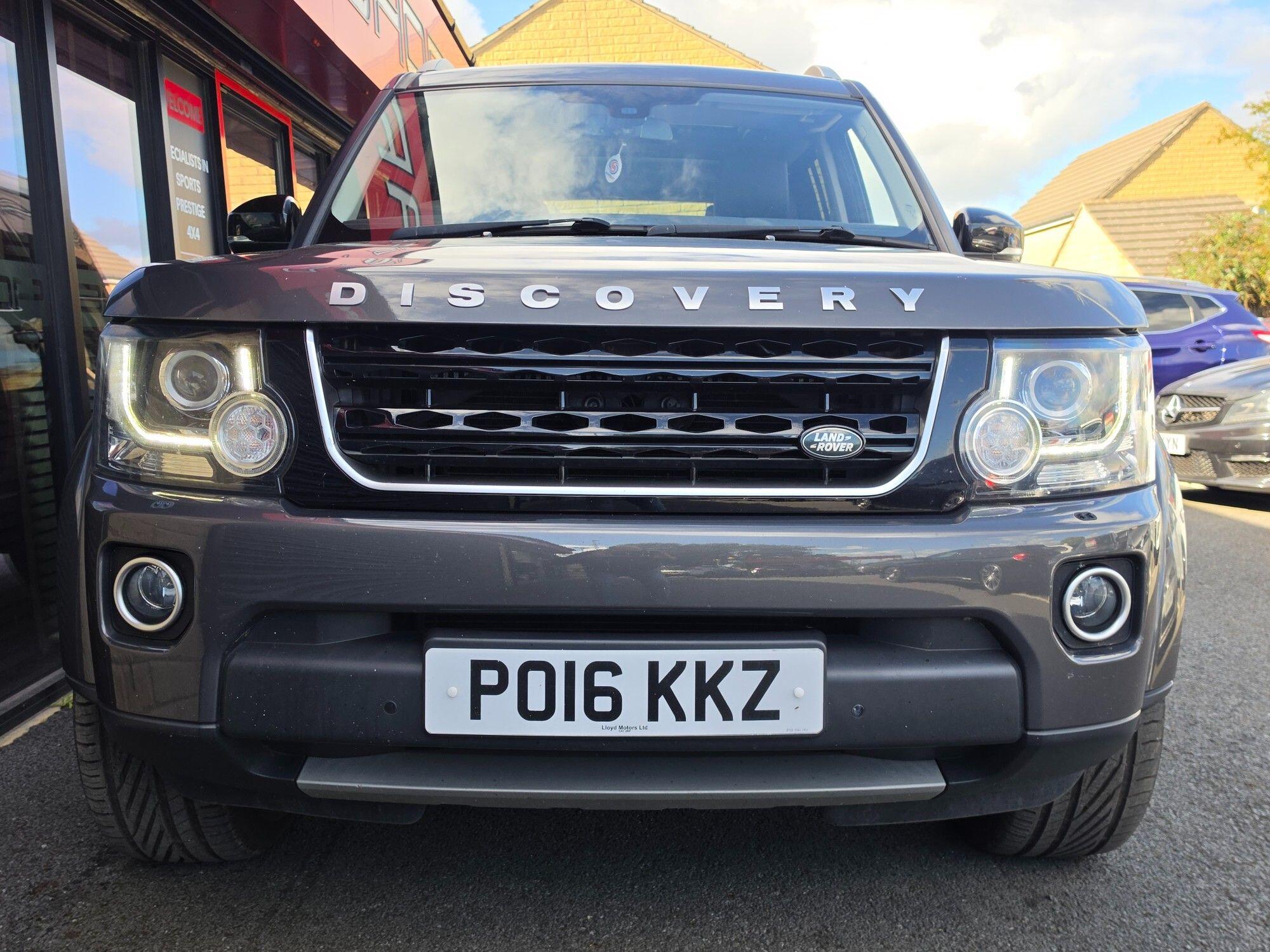 Land Rover Discovery view 10