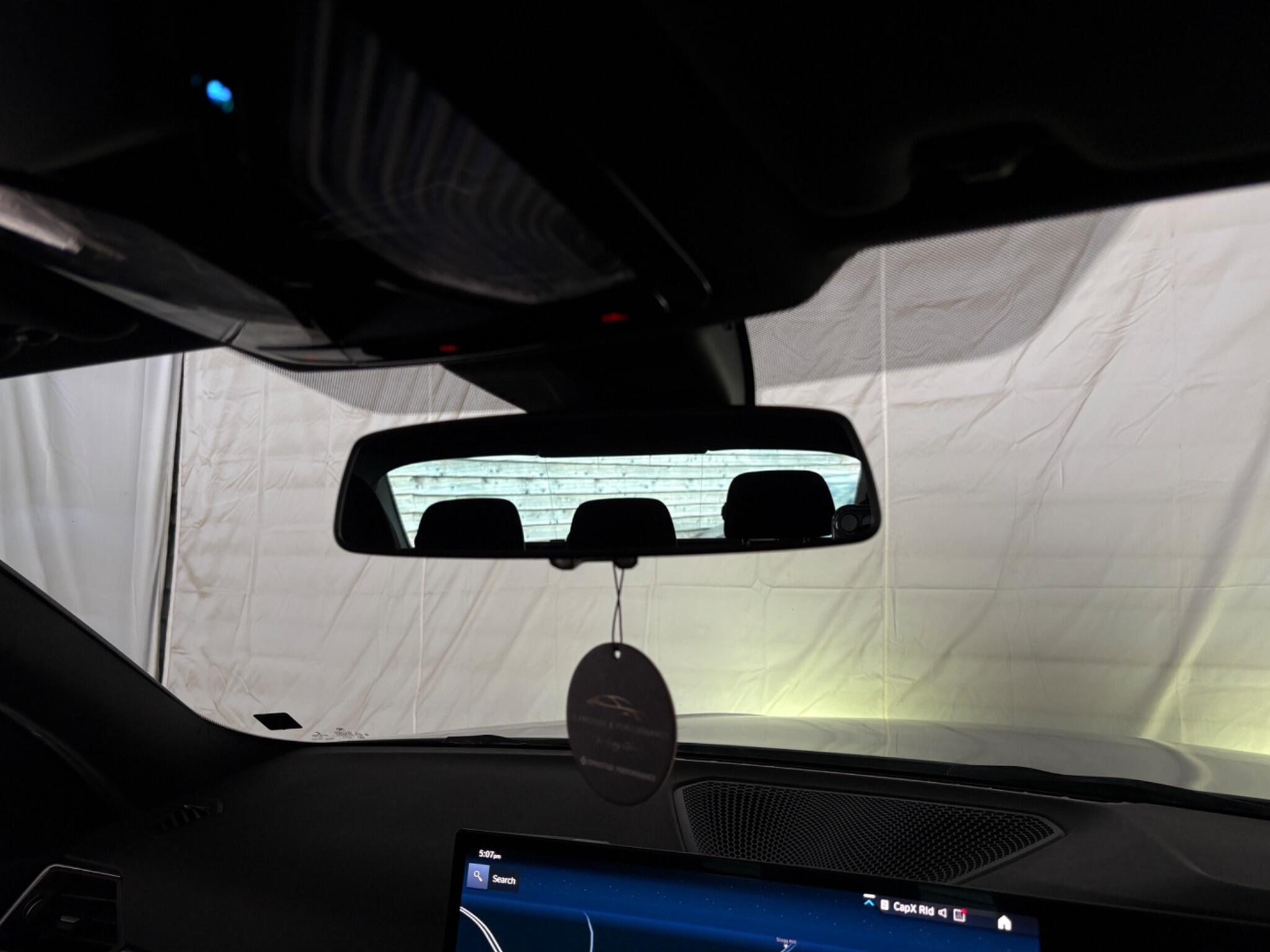 BMW 3 Series view 52
