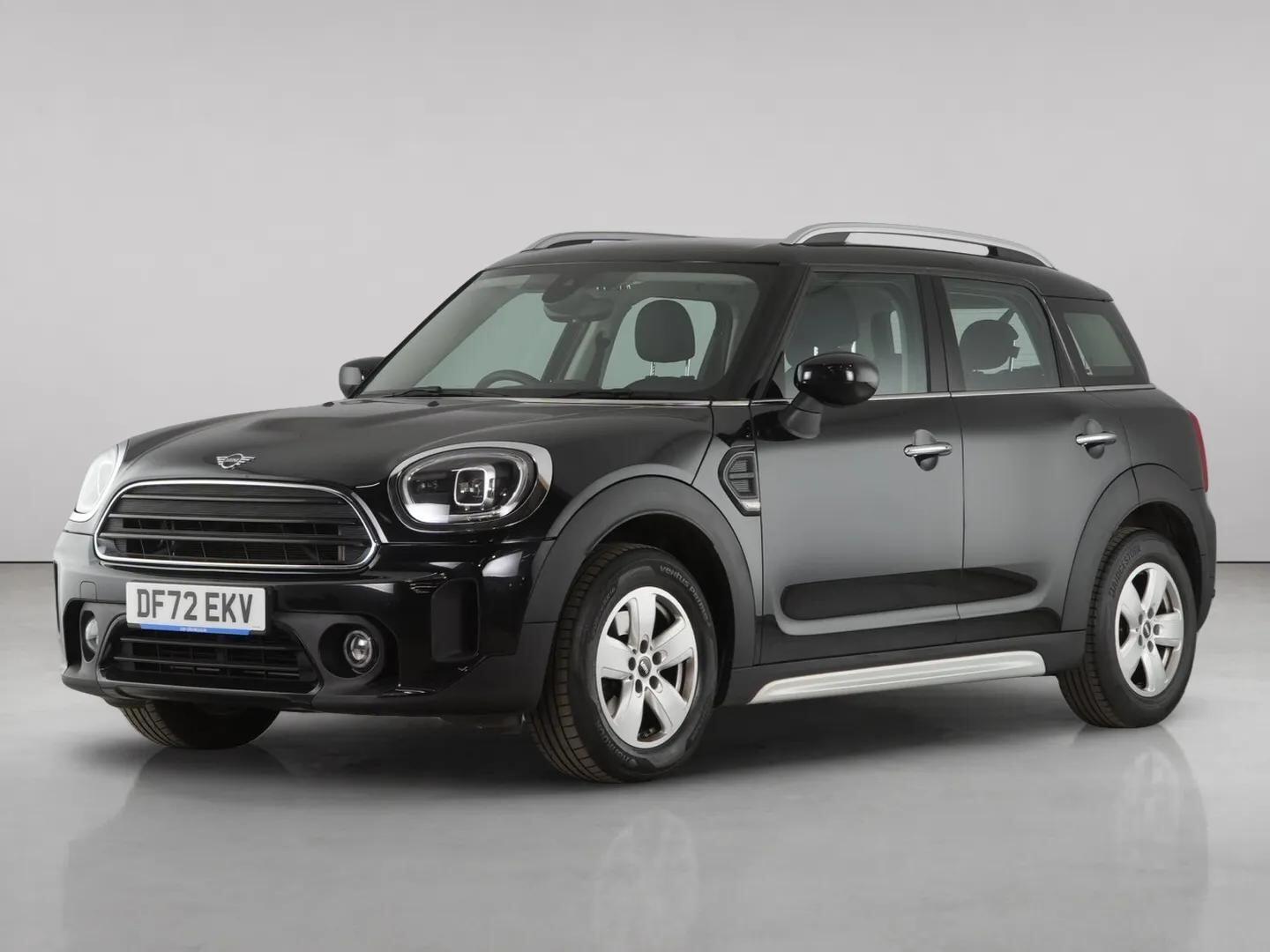 Mini Countryman view 2