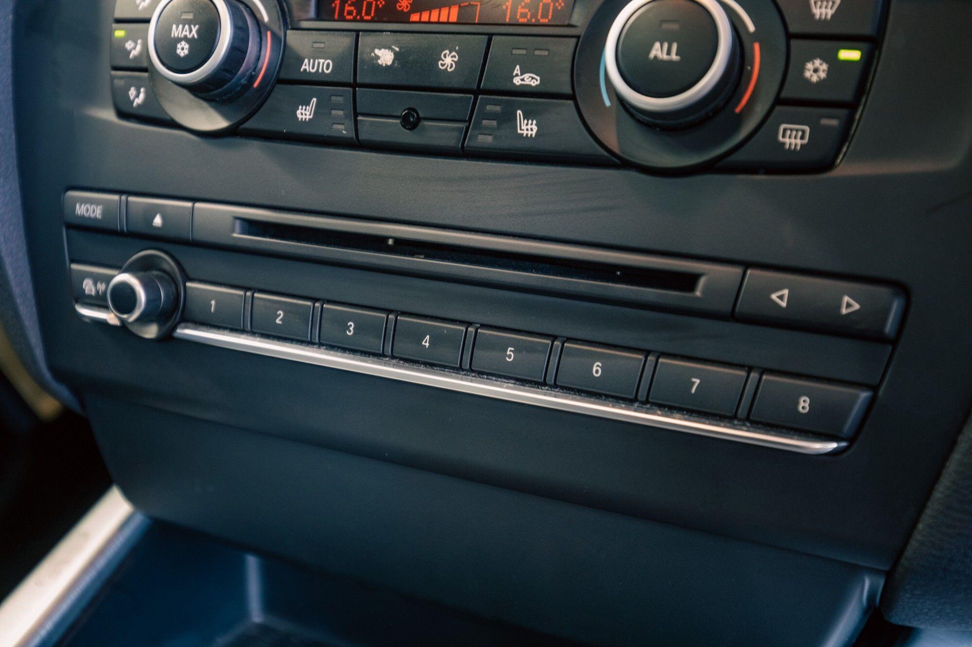 BMW X3 view 21