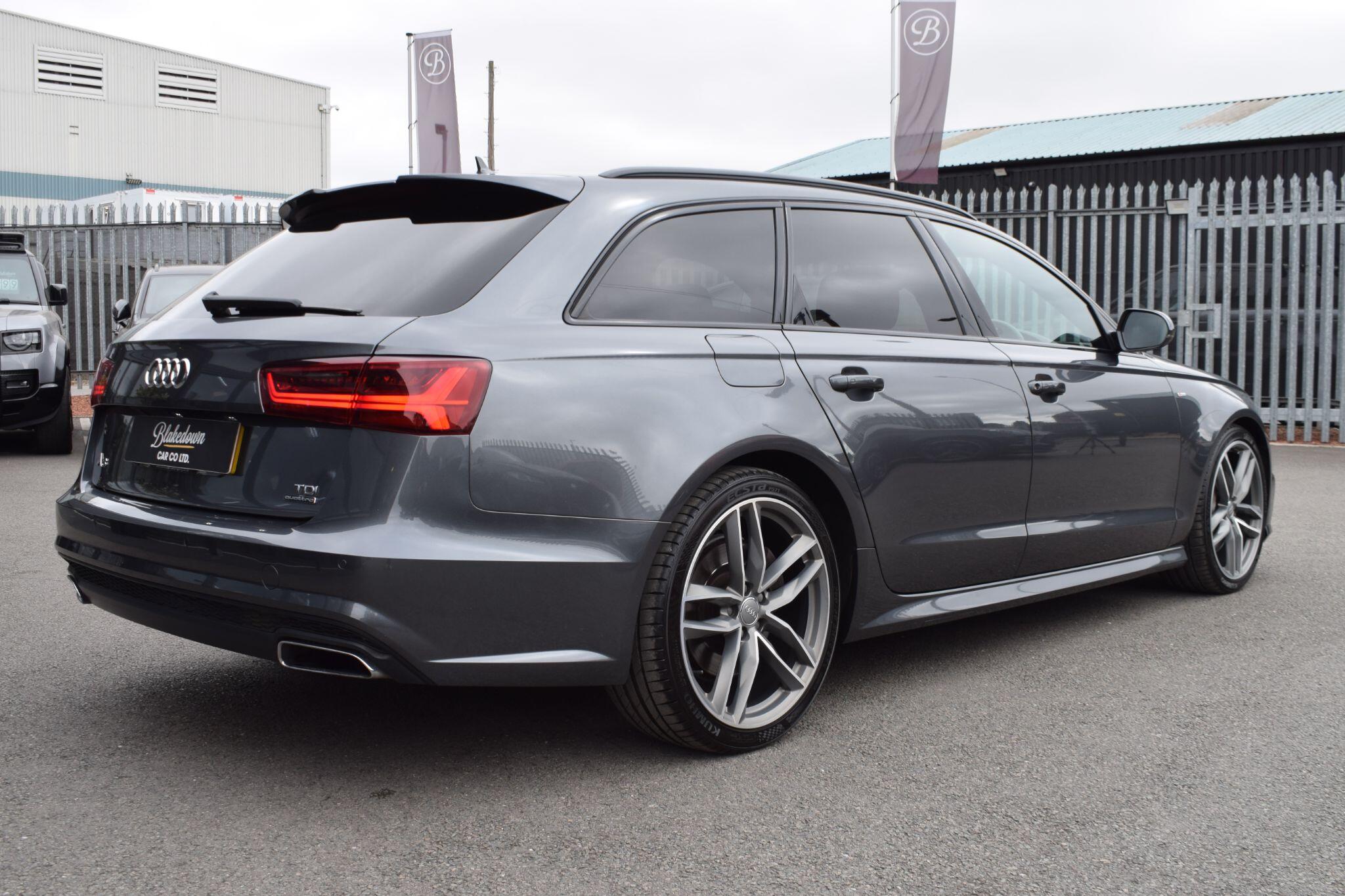 Audi A6 Avant view 5