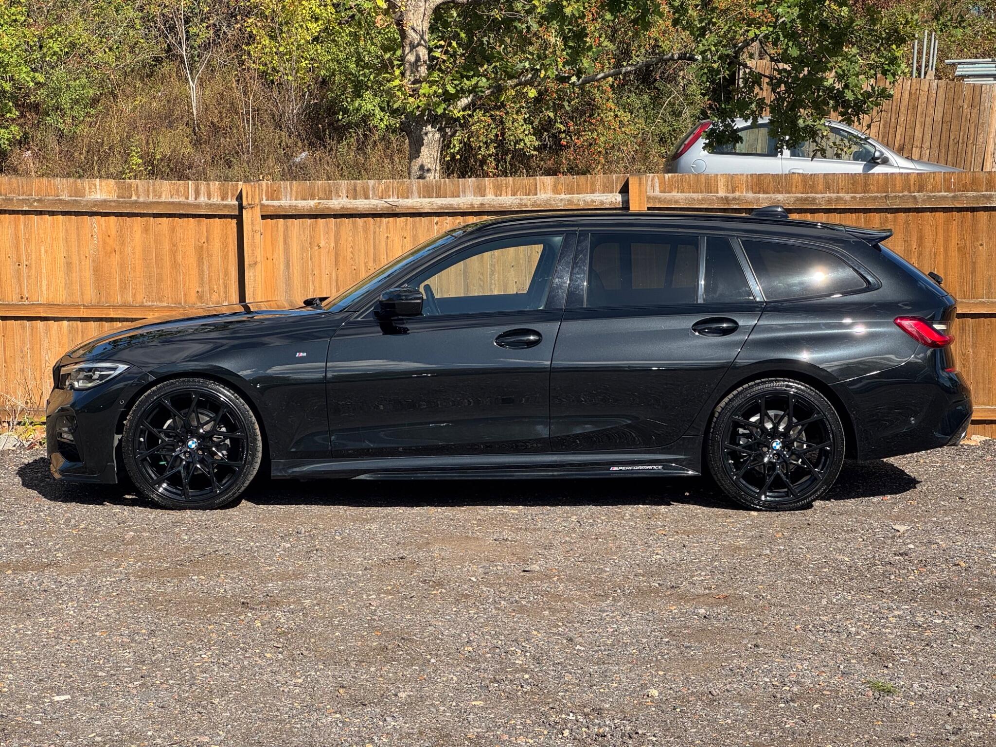 BMW 3 Series view 10
