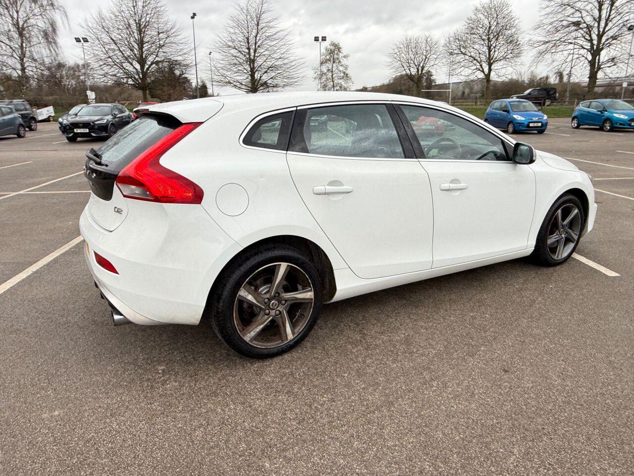 Volvo V40 view 31