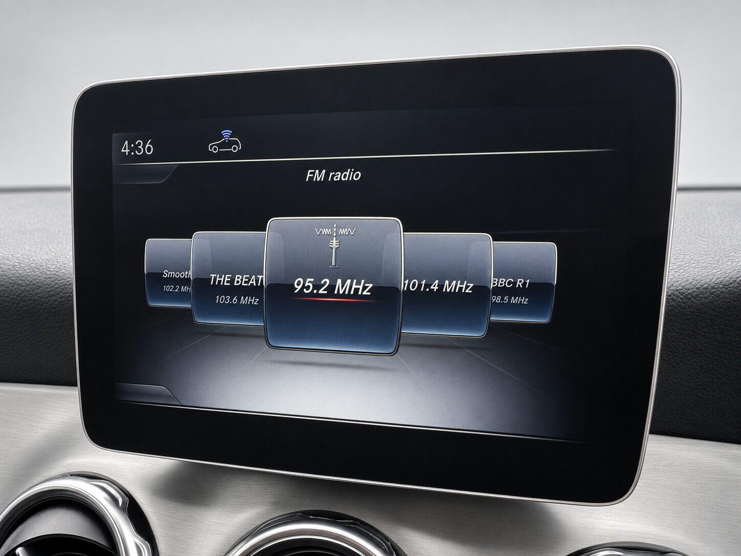 Mercedes-Benz Gla view 19