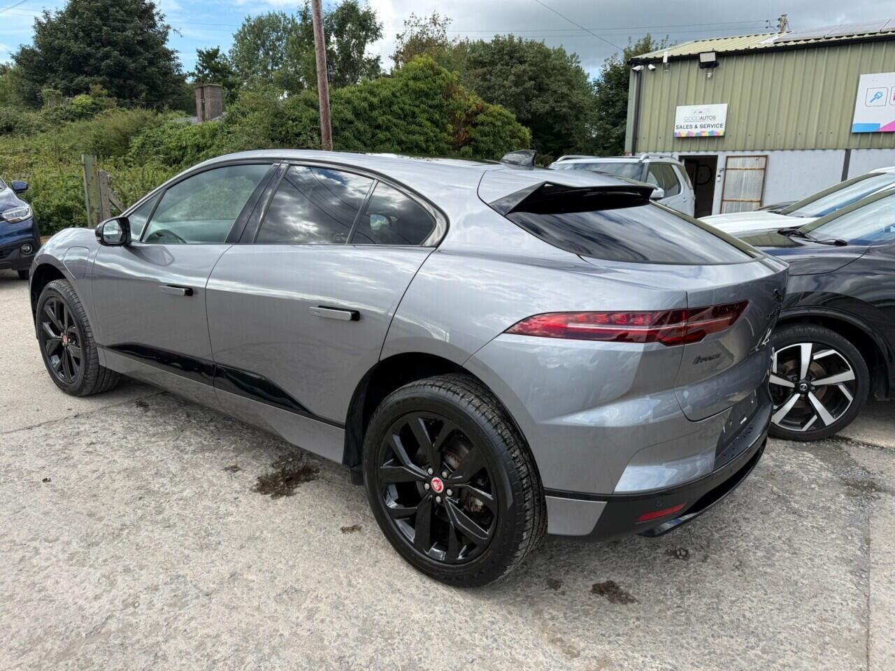 Jaguar I-Pace view 3