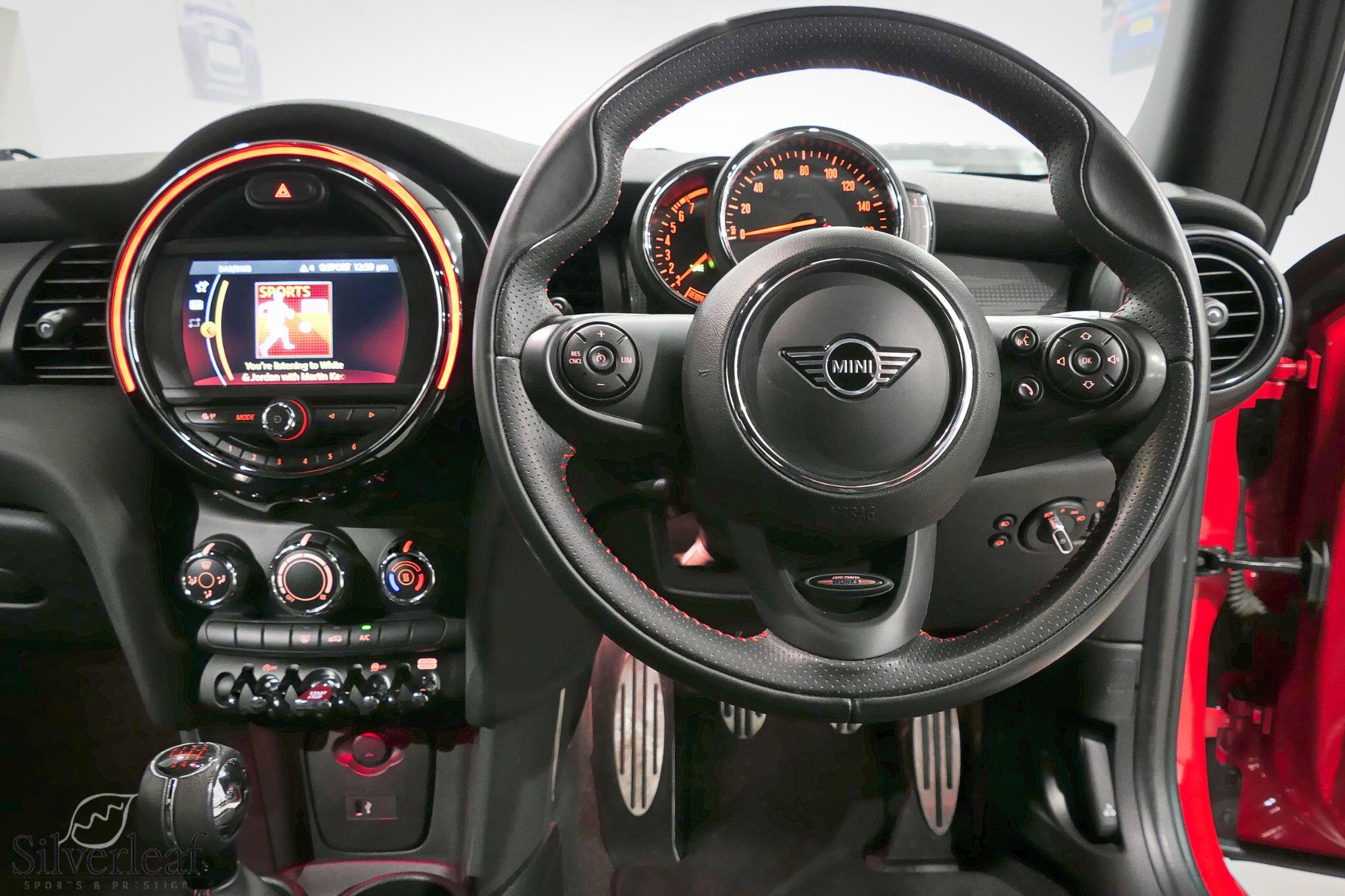 Mini Cooper view 20