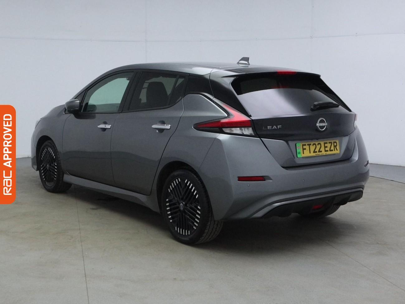 Nissan Leaf view 5
